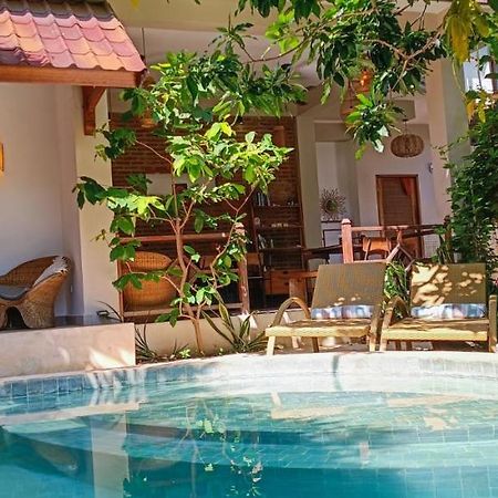 Soraya Yoga Wellness Center Hotel Gili Trawangan Exterior photo