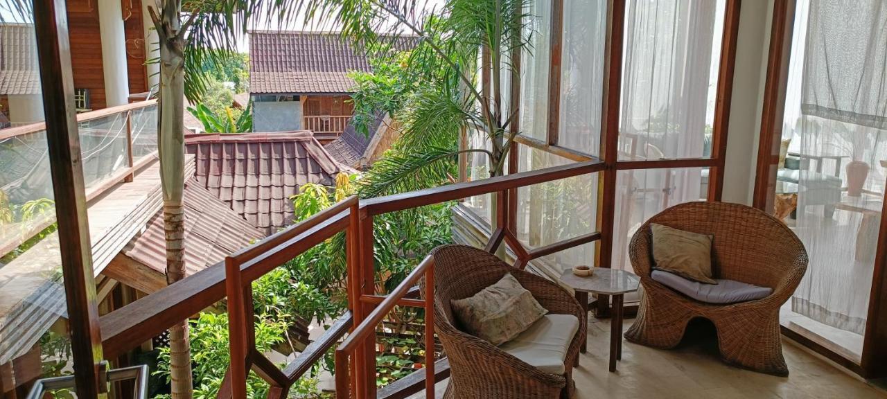 Soraya Yoga Wellness Center Hotel Gili Trawangan Exterior photo
