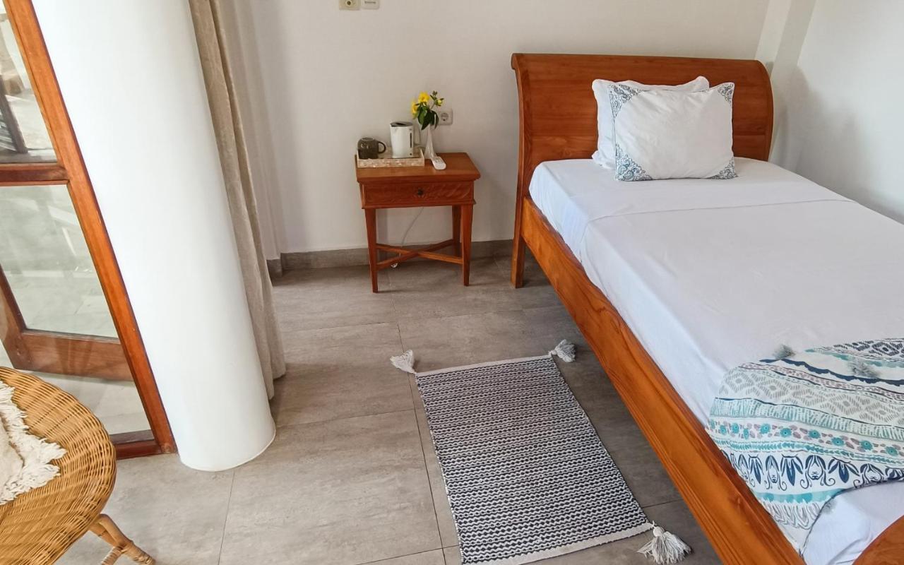 Soraya Yoga Wellness Center Hotel Gili Trawangan Exterior photo
