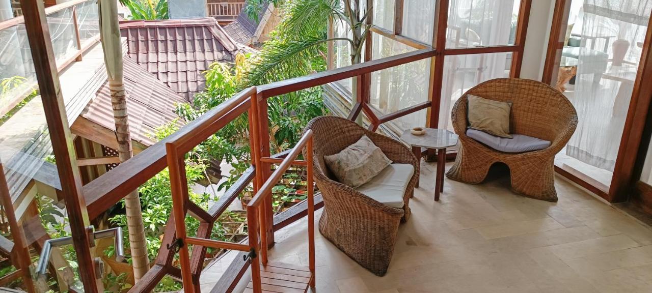 Soraya Yoga Wellness Center Hotel Gili Trawangan Exterior photo