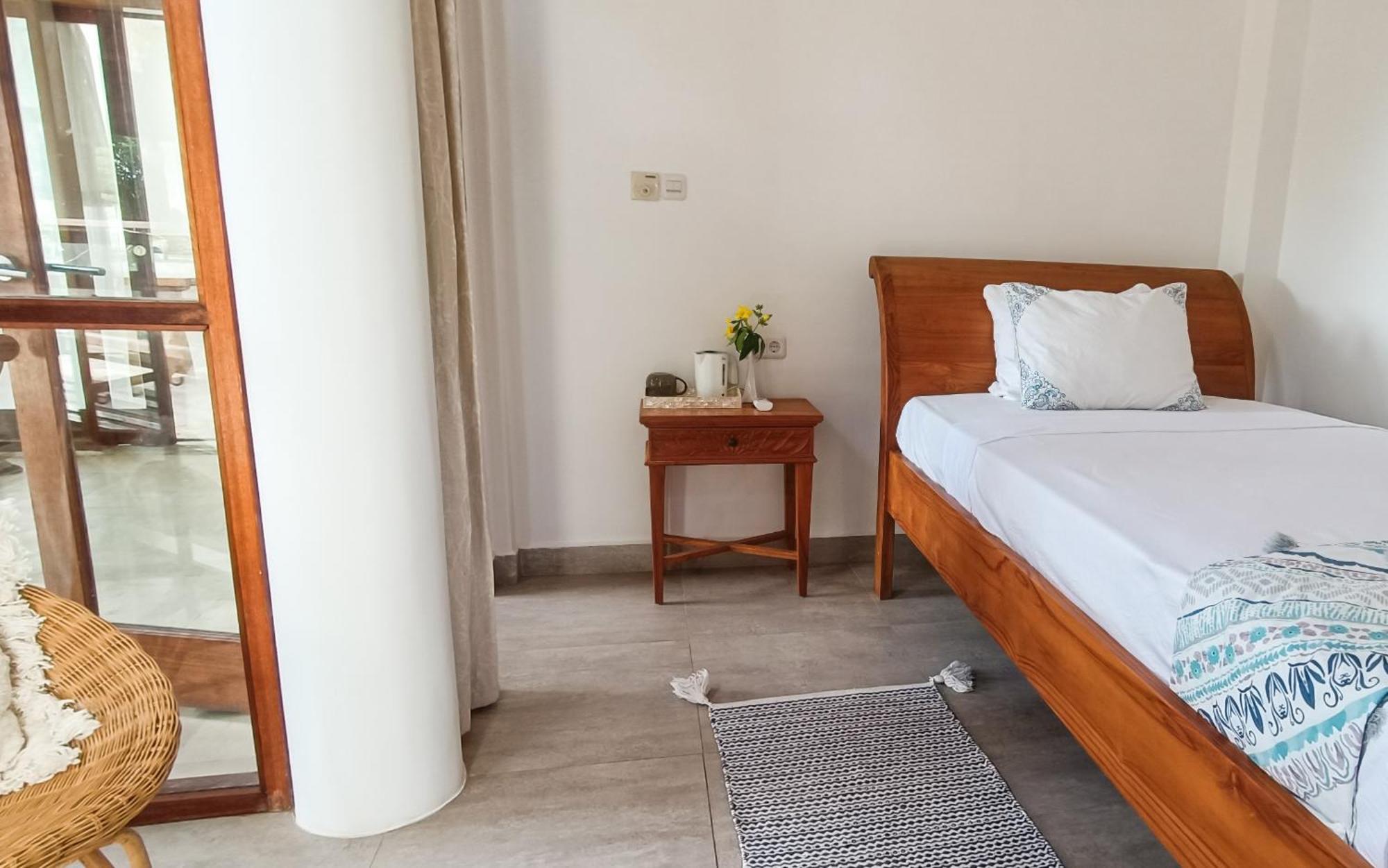 Soraya Yoga Wellness Center Hotel Gili Trawangan Exterior photo